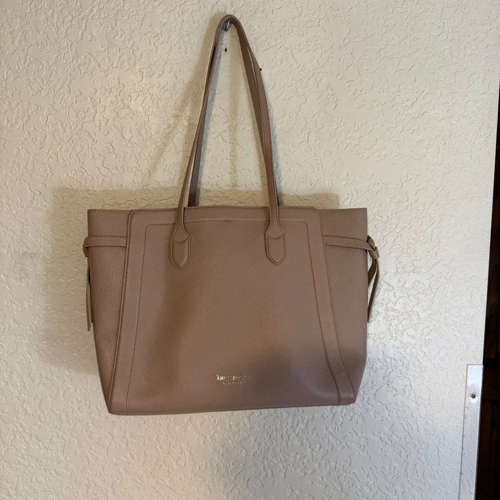 Kate Spade New York Large Pebbled Leather Knott Raw PecanTote‎ Bag Taupe Beige